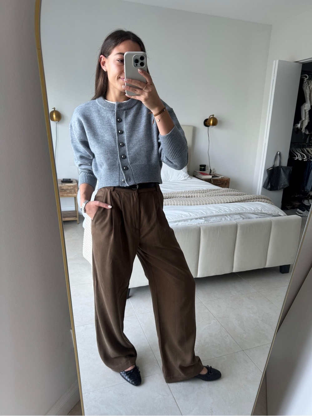 Cropped gray cardigan